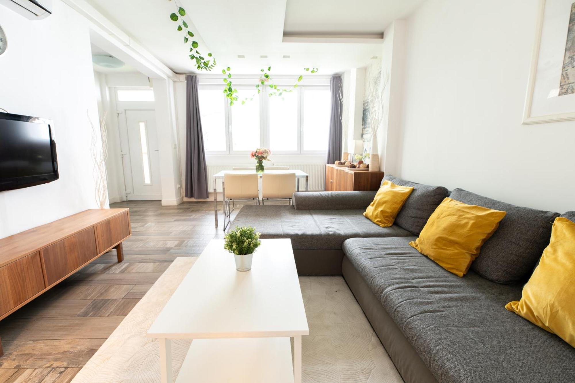 Apartment Superb Location & Chic W' 2bedroom