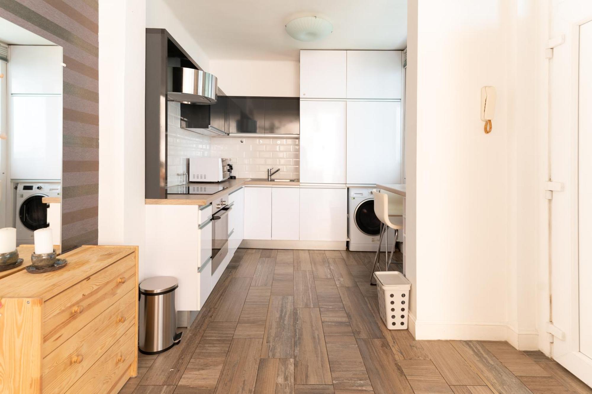Superb Location & Chic W' 2bedroom Apartment *